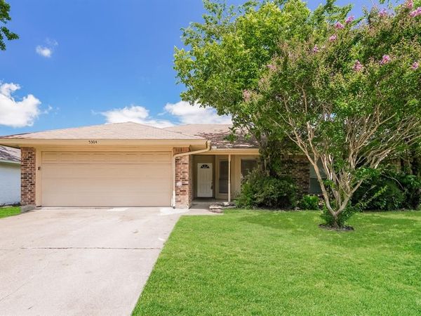 5304 Tamarack Court, Arlington, TX 76018
