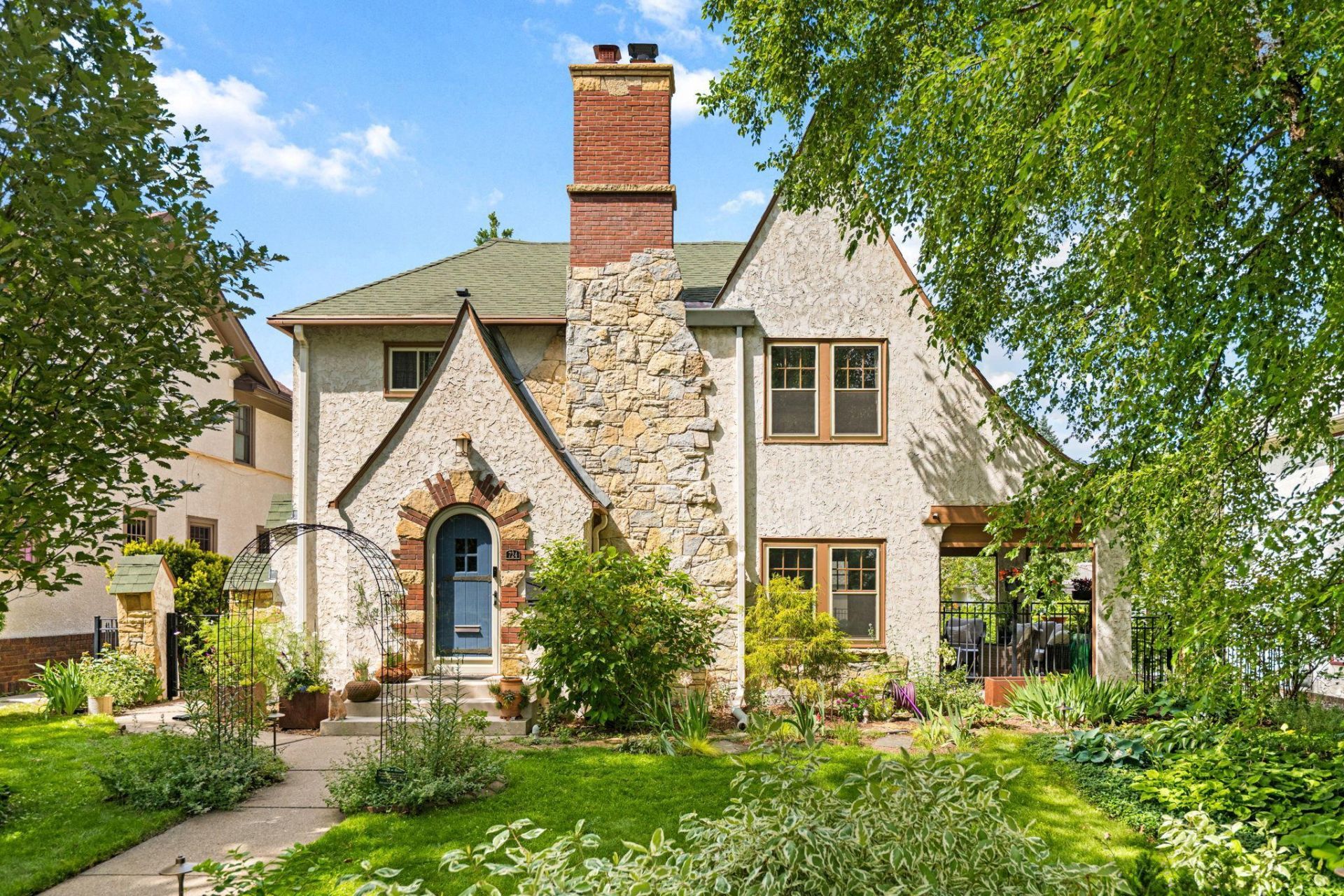 724 W 53rd Street  Minneapolis, MN 55419