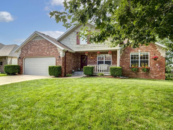 714 River Rock Court , Nixa, MO 65714