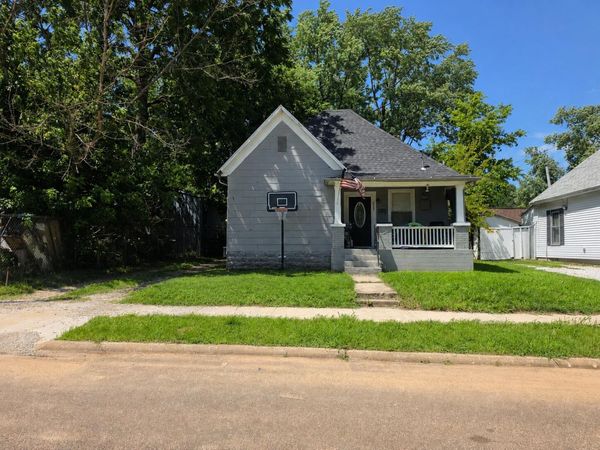 1233 E Thoman Street , Springfield, MO 65803