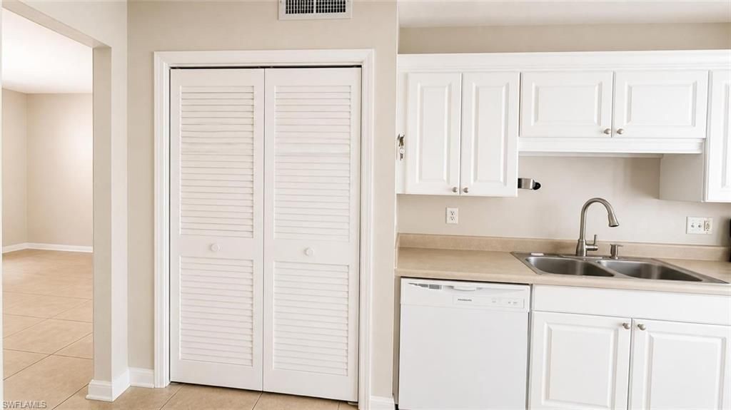 5410 16th Pl Sw, Unit B-1, Naples, FL 34116 Photo