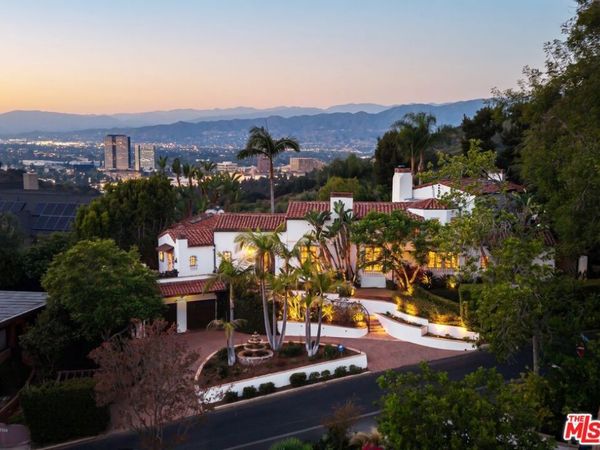3110 La Suvida Drive, Los Angeles, CA 90068