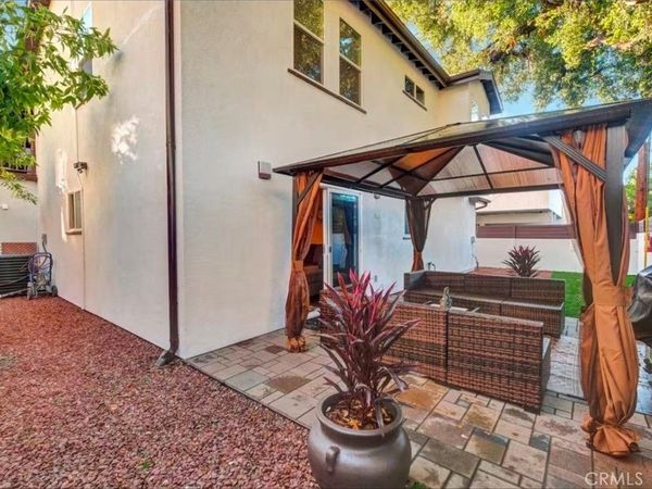 523 Fischer Street, Glendale, CA 91205