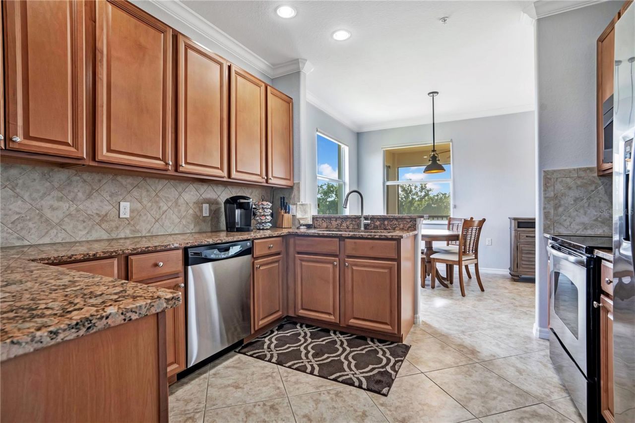 415 Winding Brook Lane, Unit 102, Bradenton, FL 34212 Photo