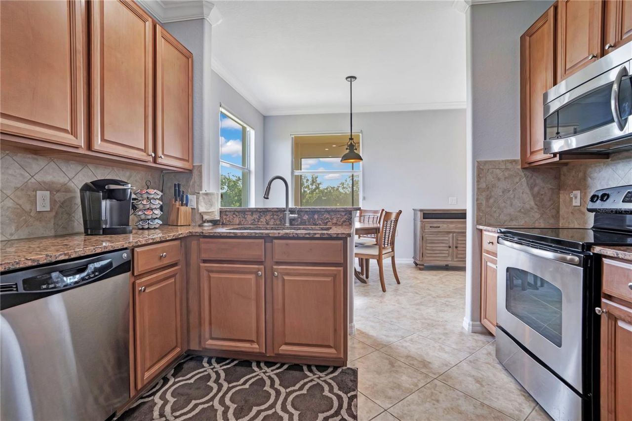 415 Winding Brook Lane, Unit 102, Bradenton, FL 34212 Photo