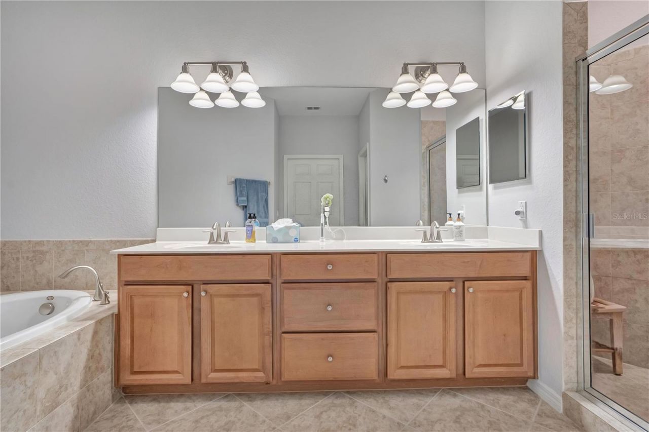 415 Winding Brook Lane, Unit 102, Bradenton, FL 34212 Photo