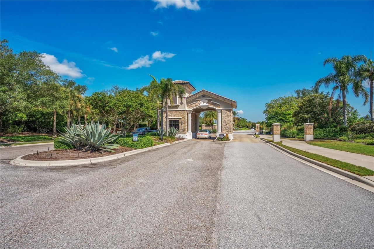 415 Winding Brook Lane, Unit 102, Bradenton, FL 34212 Photo