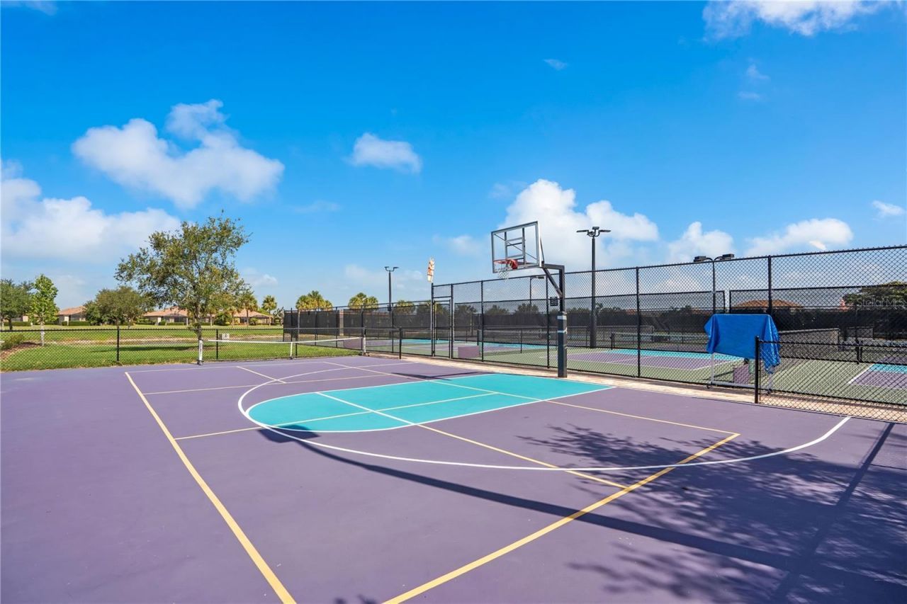 415 Winding Brook Lane, Unit 102, Bradenton, FL 34212 Photo