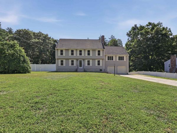 28 Rangers Drive, Hudson, NH 03051