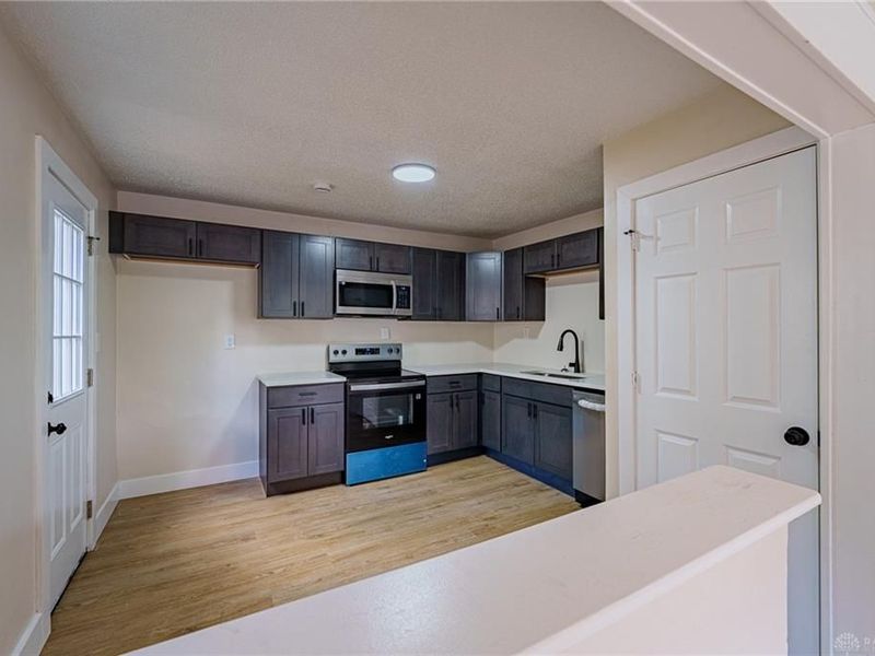 1000 Cosler Drive, Dayton, OH 45403 Photo 15