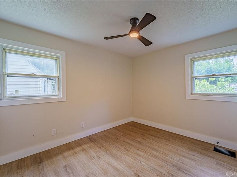 1000 Cosler Drive, Dayton, OH 45403 Photo 18