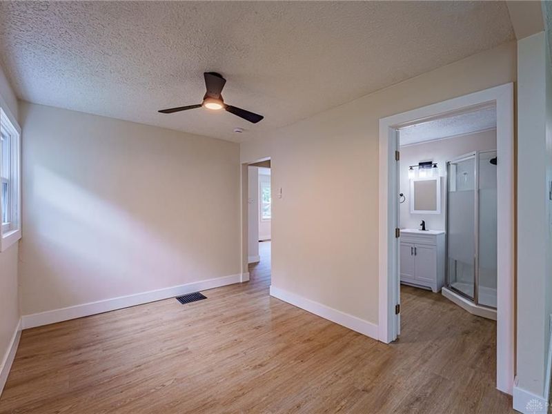 1000 Cosler Drive, Dayton, OH 45403 Photo 22