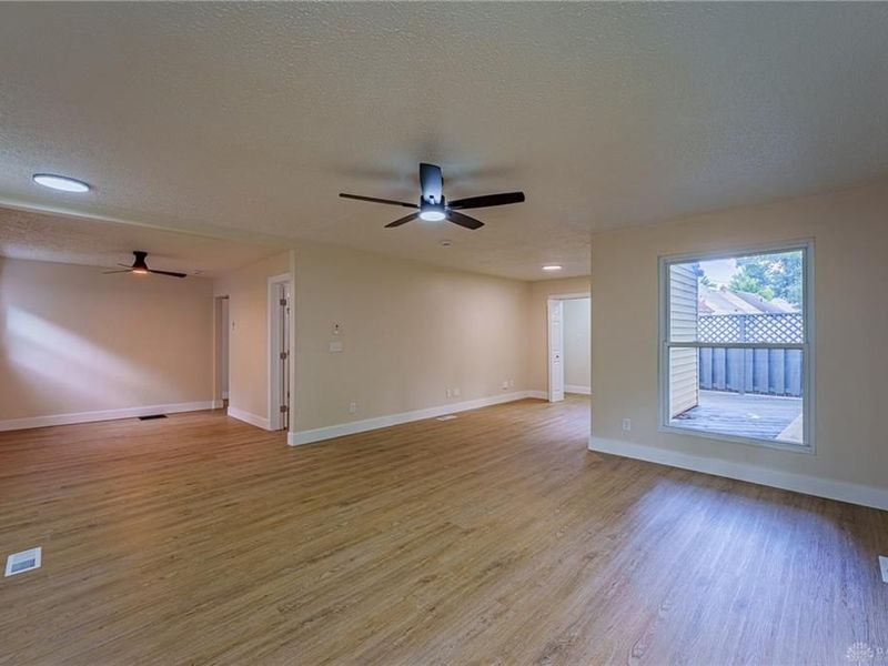 1000 Cosler Drive, Dayton, OH 45403 Photo 24