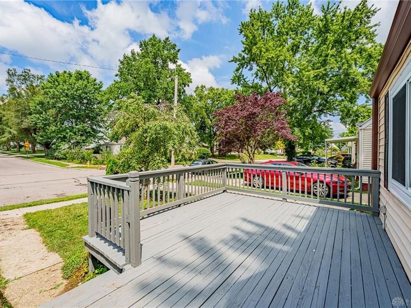 1000 Cosler Drive, Dayton, OH 45403 Photo 4