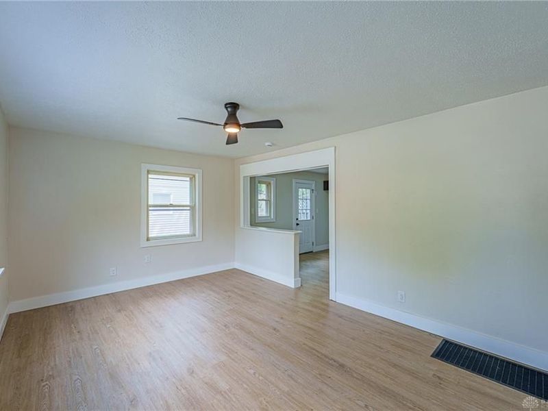 1000 Cosler Drive, Dayton, OH 45403 Photo 7