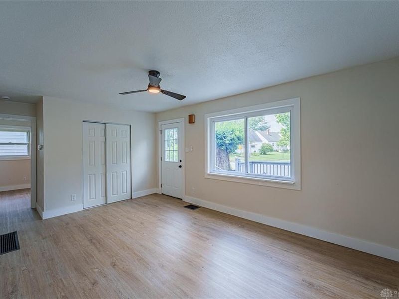 1000 Cosler Drive, Dayton, OH 45403 Photo 8