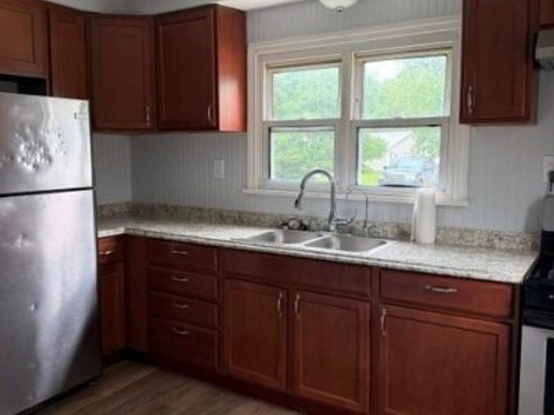 284 Fairfax Road, Vermilion, OH 44089 Photo 8