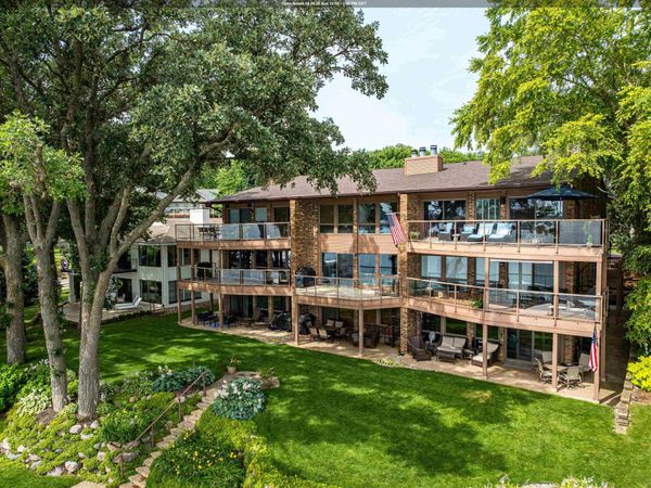 16978 Inner Lane S, Unit 8, Spirit Lake, IA 51360