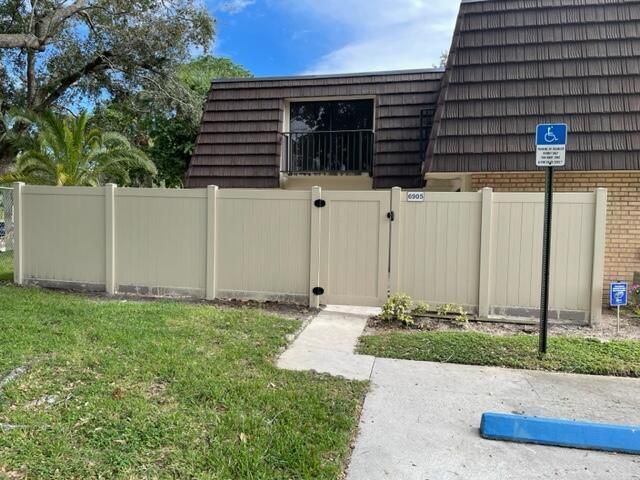 6905 69th Way, West Palm Beach, FL 33407 Photo