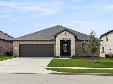 9113 Harrisburg Drive, Fort Worth, TX 76036