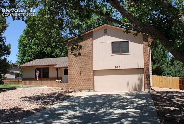 615 Silver Spring Circle, Colorado Springs, CO 80919 Main Photo