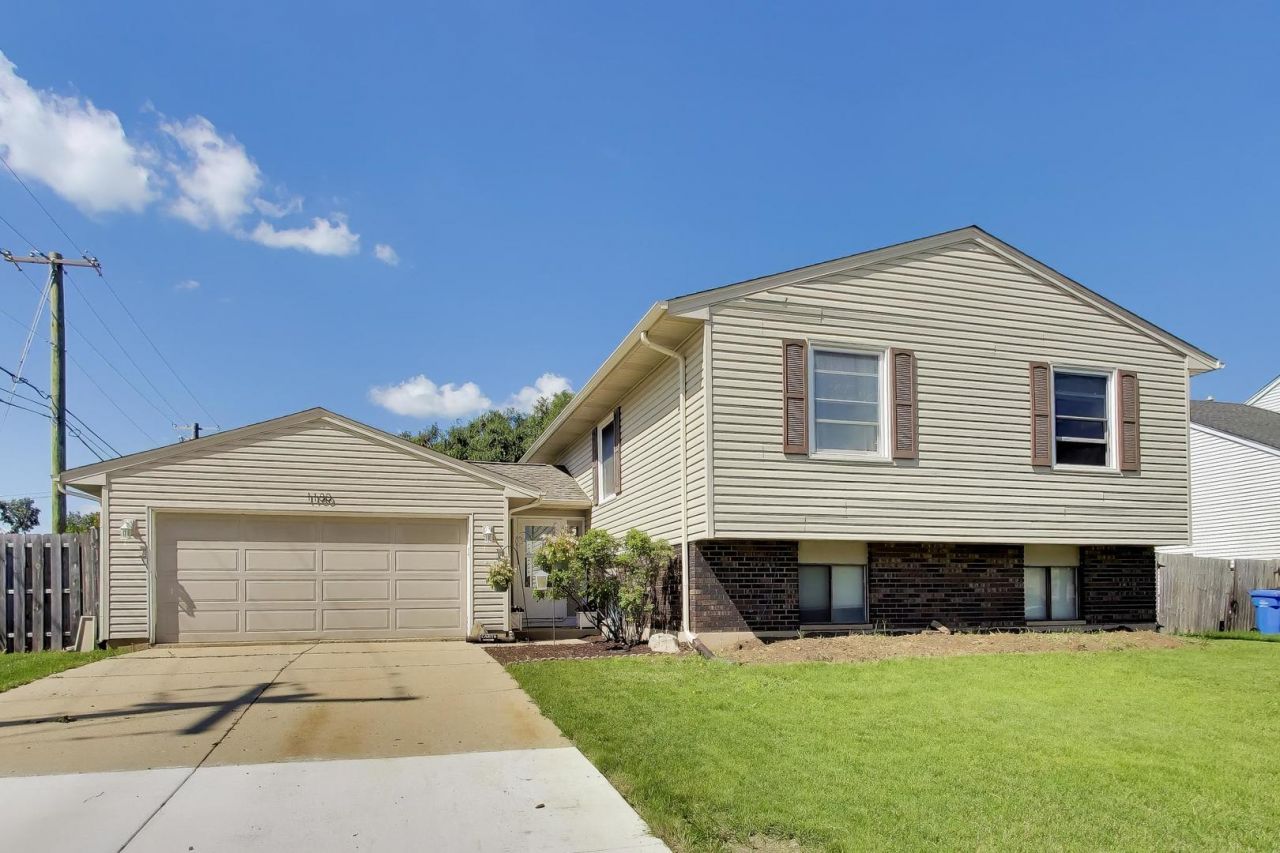 1180 Sunbury Road , South Elgin, IL 60177