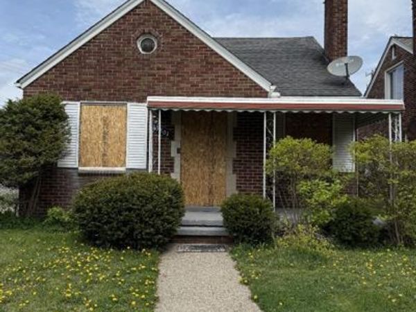 13801 Fordham Street , Detroit, MI 48205