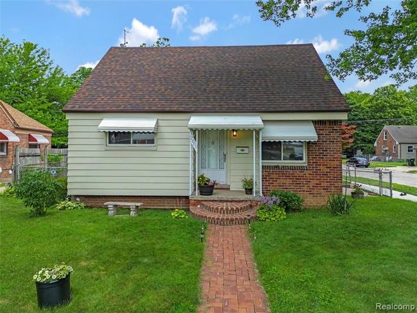 12000 Bramell , Detroit, MI 48239
