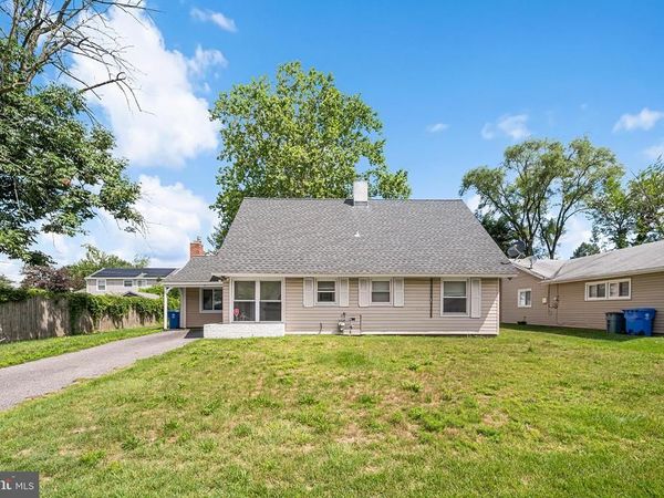 11 SEDGWICK LANE , WILLINGBORO, NJ 08046