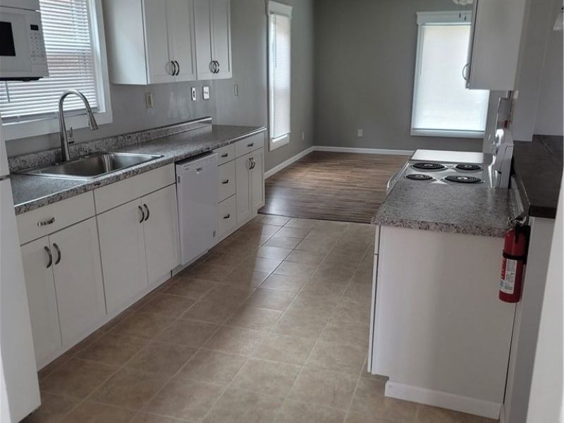 140 7th Street NW, Barberton, OH 44203 Photo 26