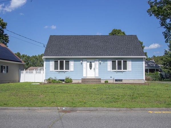 27 Bostwick Lane, Chicopee, MA 01020