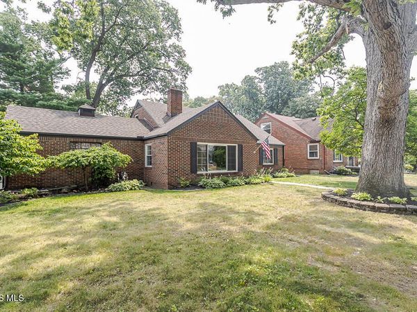 4444 Woodmont Road, Toledo, OH 43613