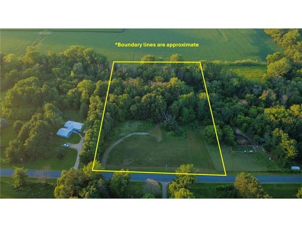 E2505 570th Avenue, Menomonie, WI 54751