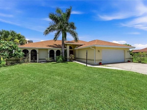 14366 Tamarac DR , BOKEELIA, FL 33922