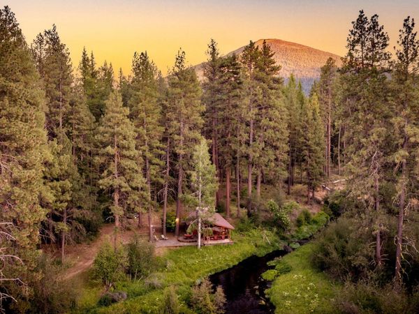 13101 SW Blakley Lane, Camp Sherman, OR 97730