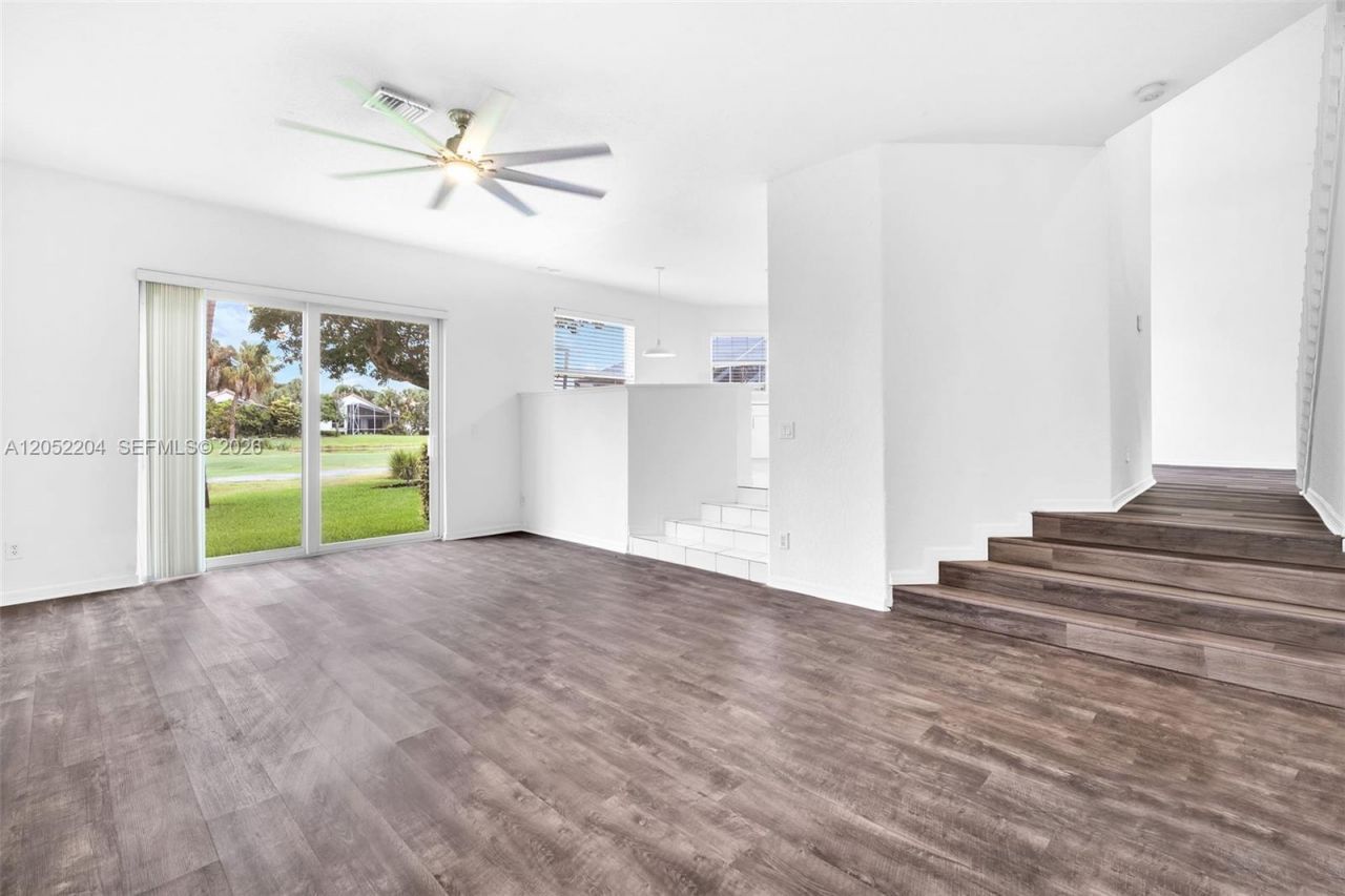 1637 SW 156th Av, Pembroke Pines, FL 33027 Photo