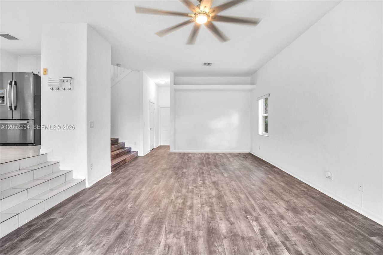 1637 SW 156th Av, Pembroke Pines, FL 33027 Photo