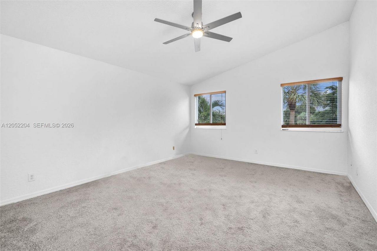 1637 SW 156th Av, Pembroke Pines, FL 33027 Photo