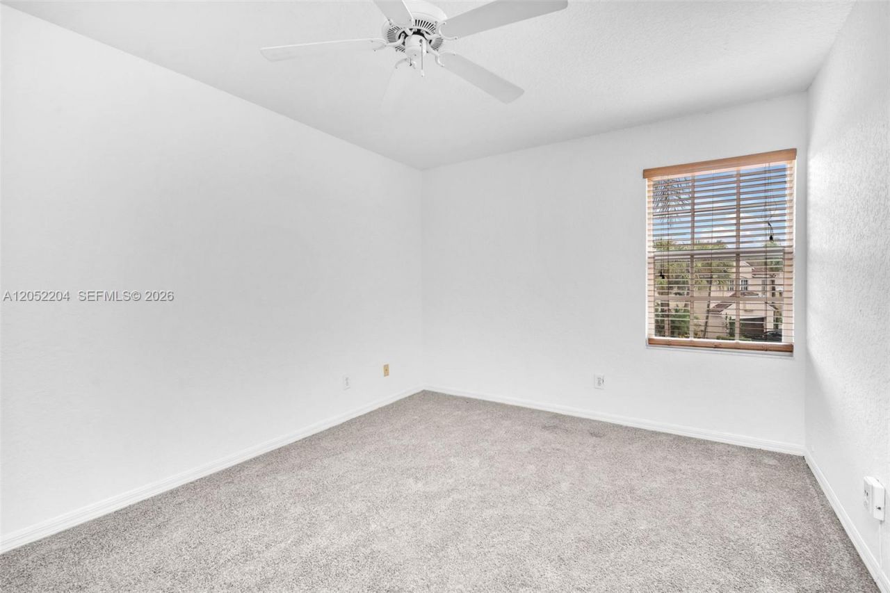 1637 SW 156th Av, Pembroke Pines, FL 33027 Photo