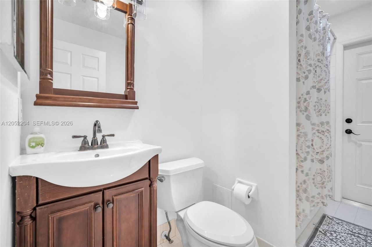 1637 SW 156th Av, Pembroke Pines, FL 33027 Photo