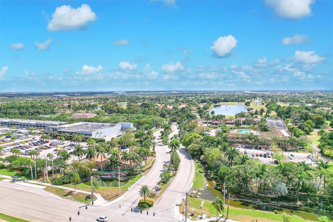 1637 SW 156th Av, Pembroke Pines, FL 33027 Photo
