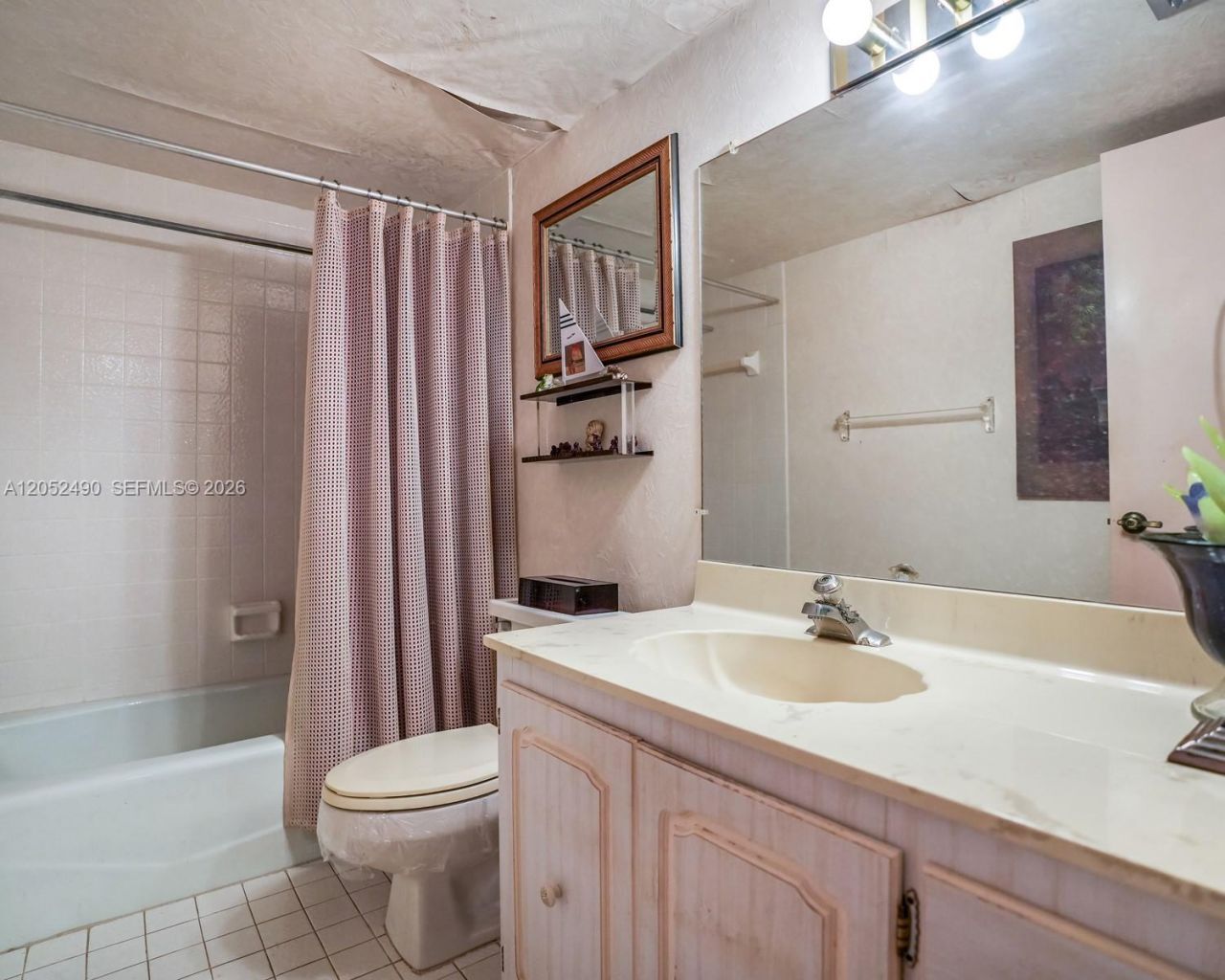 3930 Inverrary Blvd , Unit 406-D, Lauderhill, FL 33319 Photo