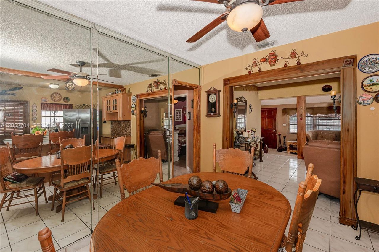 225 E 43rd St , Hialeah, FL 33013 Photo