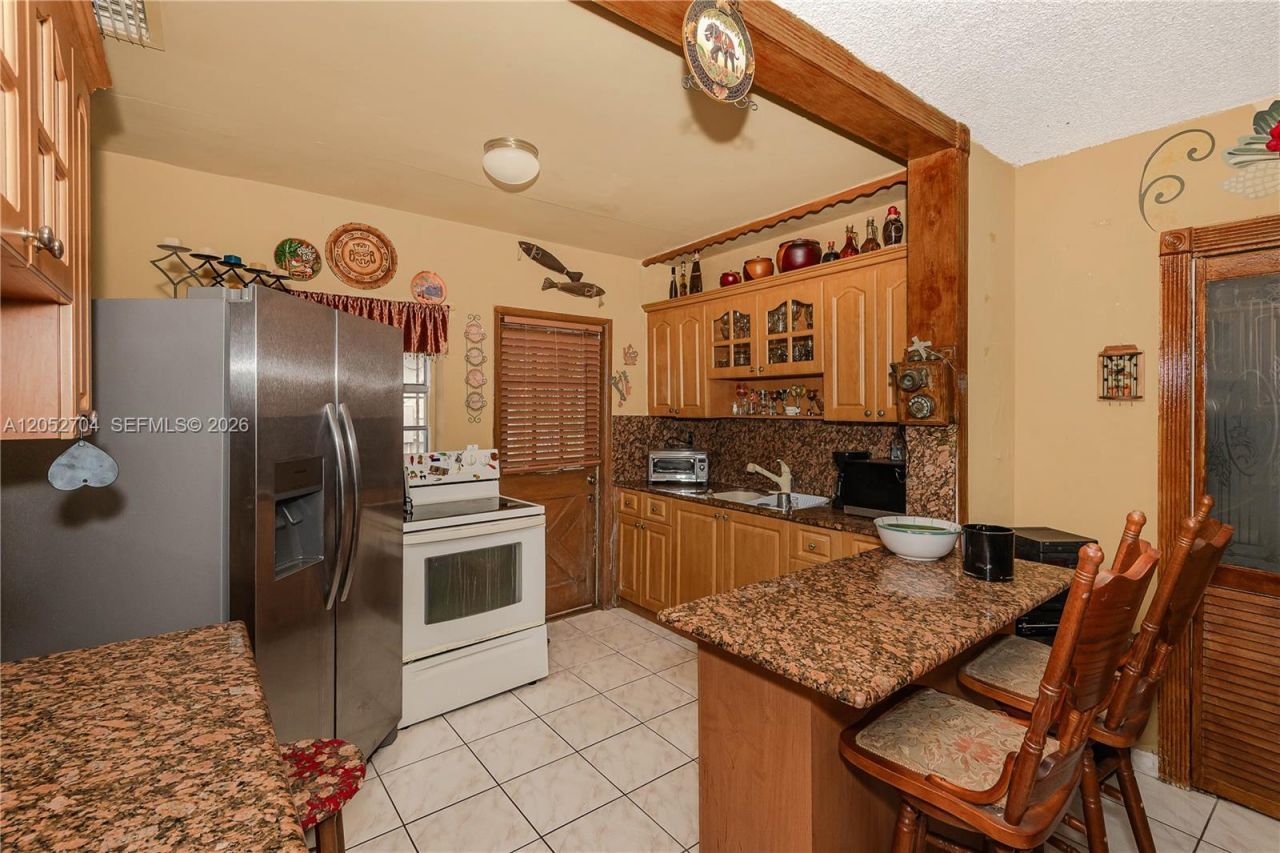 225 E 43rd St , Hialeah, FL 33013 Photo