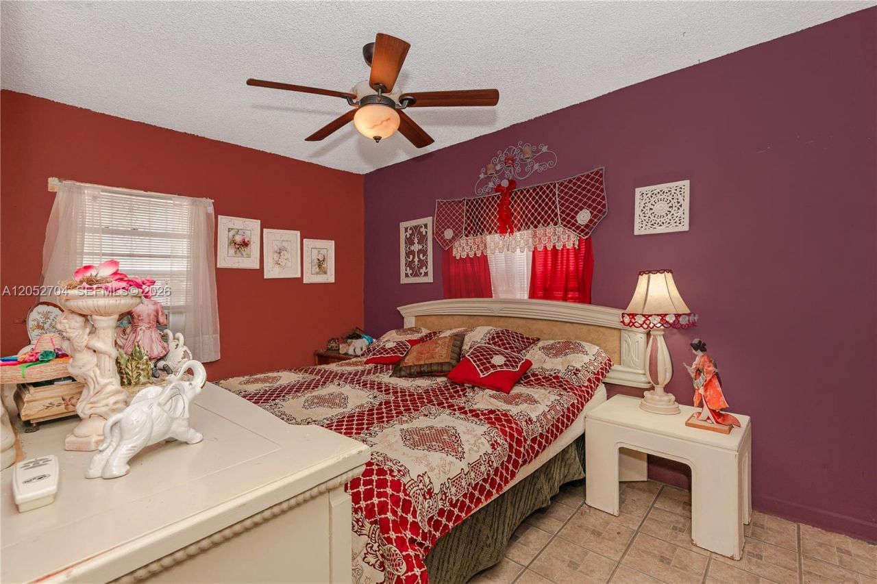 225 E 43rd St , Hialeah, FL 33013 Photo