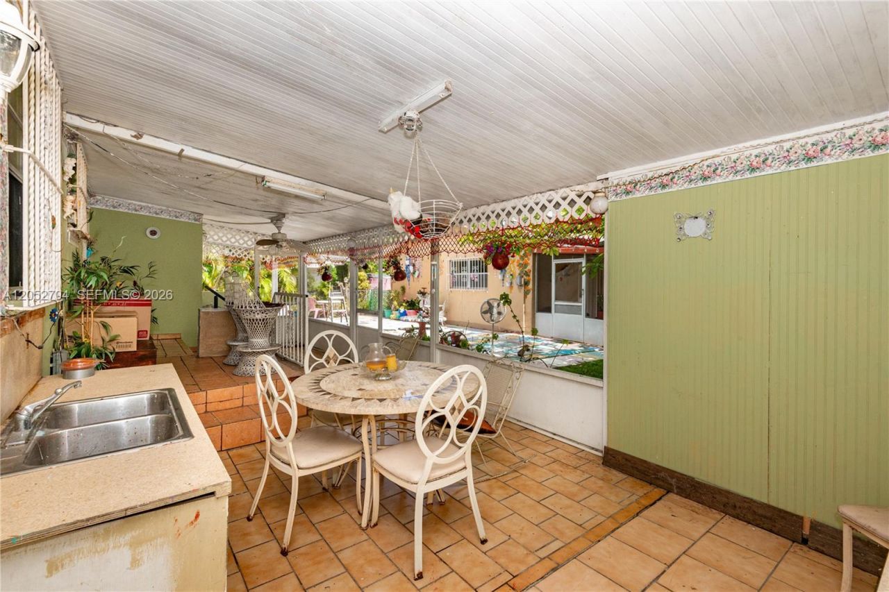 225 E 43rd St , Hialeah, FL 33013 Photo
