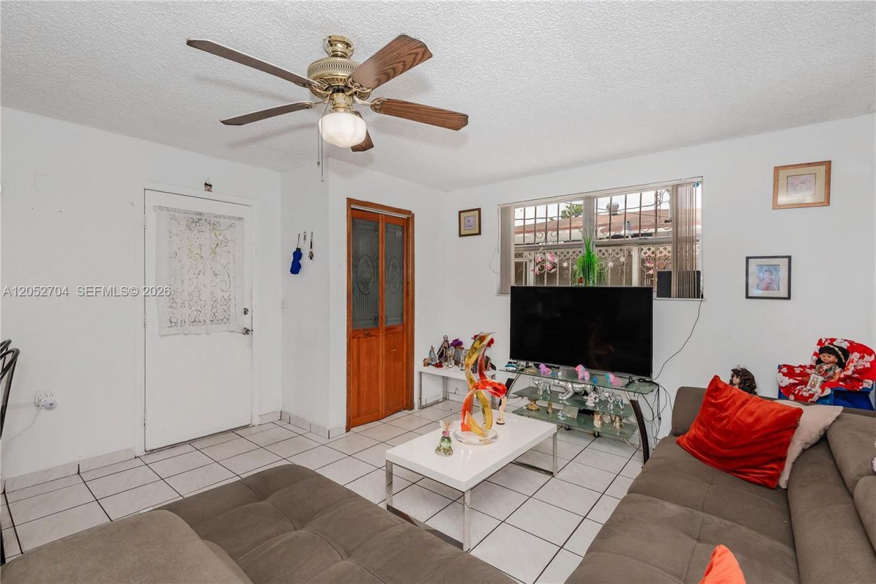 225 E 43rd St , Hialeah, FL 33013 Photo