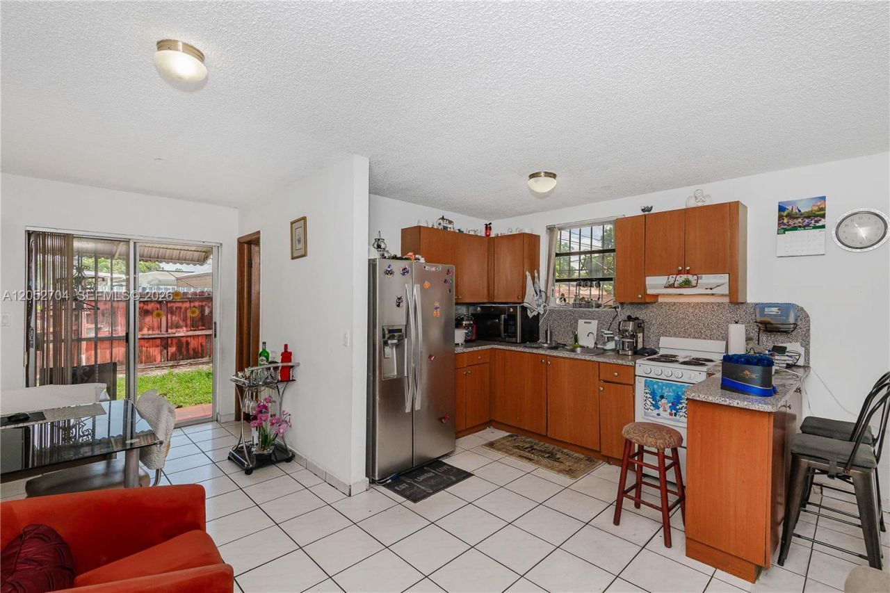 225 E 43rd St , Hialeah, FL 33013 Photo