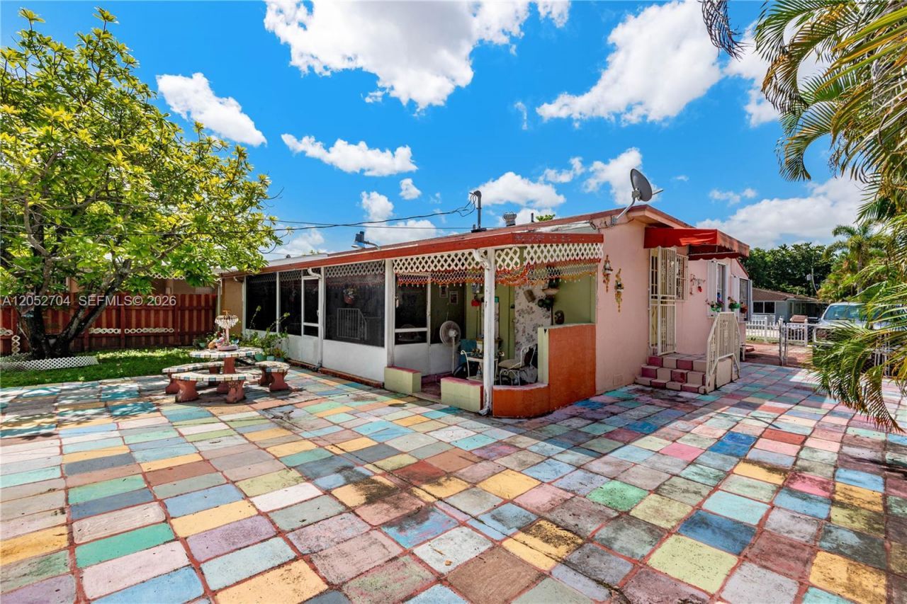 225 E 43rd St , Hialeah, FL 33013 Photo