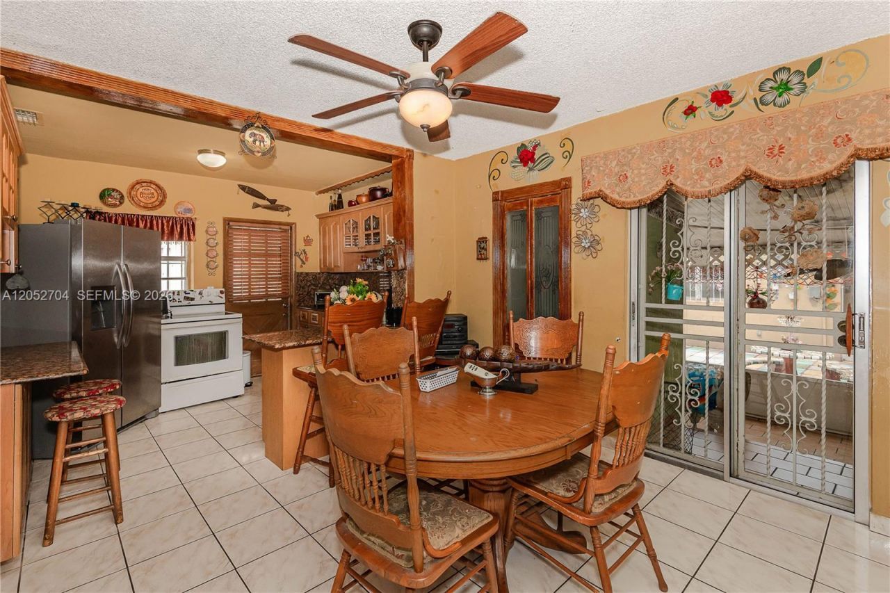 225 E 43rd St , Hialeah, FL 33013 Photo